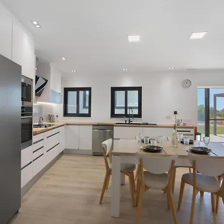 بيت للعطل V3 Atlantida Farm